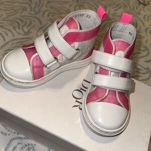 Baby Dior sneakers , size 22 -US size 6 for toddler girl
